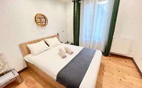 F2 cosy et calme 15 min de Paris, commerces à pied